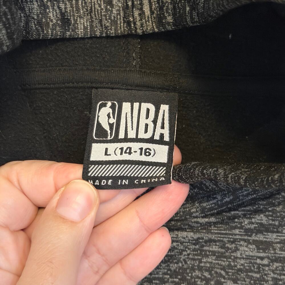 NBA Hoodie Boys Large 14-16 Heather Gray Basketball Sporty Pullover Sportswear - Picture 4 of 6